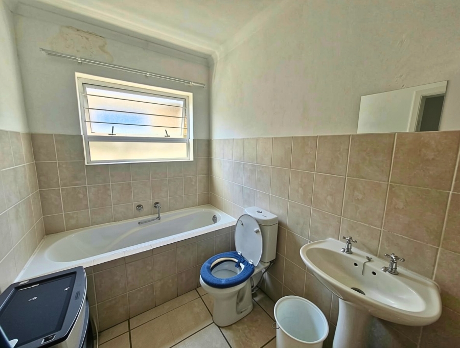 To Let 3 Bedroom Property for Rent in Jagtershof Western Cape